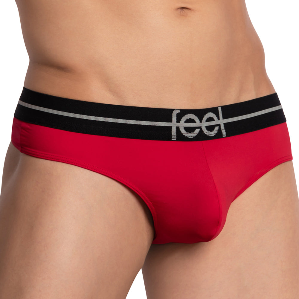 The Ultimate Guide to Men's Thongs: How Should a Thong Fit and the Bes –  Mensuas